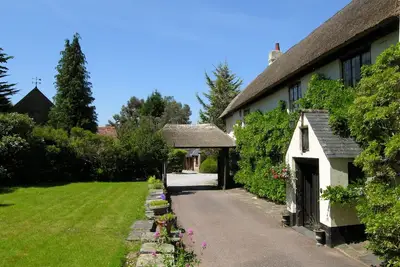 Image de 6 chambres à coucher à Timberscombe, near Minehead