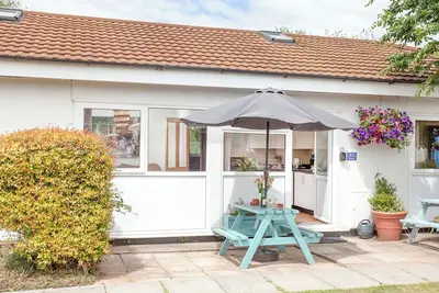 Image de 2 chambres à coucher à Dawlish