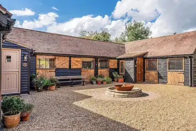 Image de South Stable at Crabtree Farm - Ukc5375