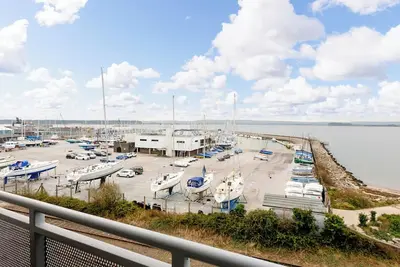 Image de 1 chambres à coucher à Poole