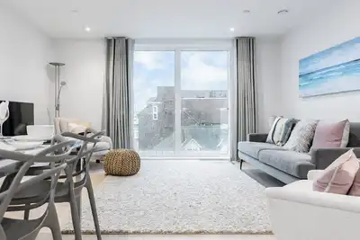 Image de 2 chambres à coucher à Poole