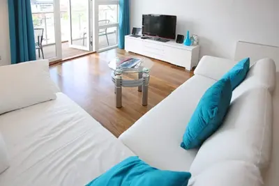 Image de 2 chambres à coucher à Poole