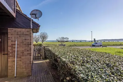 Image de 1 chambres à coucher à Poole