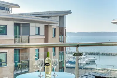 Image de 1 chambres à coucher à Poole