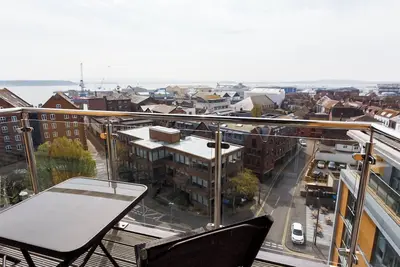 Image de 1 chambres à coucher à Poole