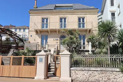 Image de 2 chambres à coucher à Ventnor
