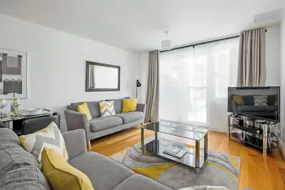 Image de 2 chambres à coucher à Poole