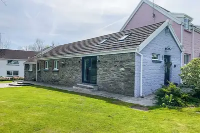 Image de 2 chambres à coucher à Penparc