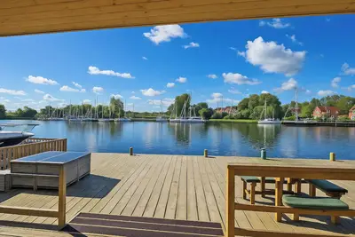 Ferry Lodge - Ukc7073