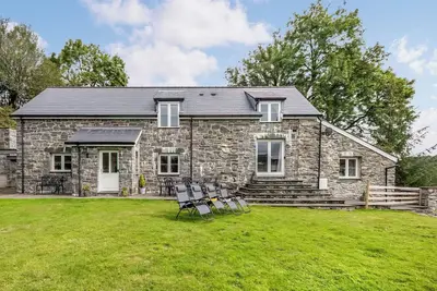 Image de 4 chambres à coucher à Corwen