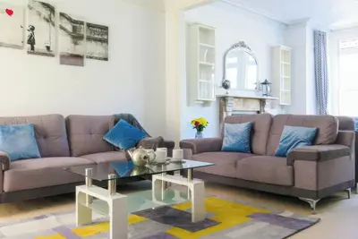 Image de 4 chambres à coucher à Ilfracombe