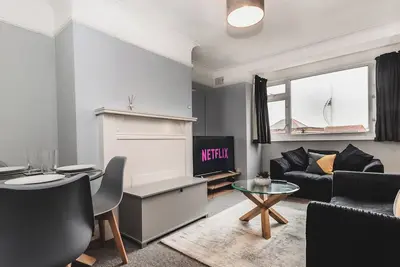 Image de 2 chambres à coucher à Portsmouth