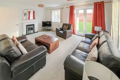 Image de 4 chambres à coucher à Ashford