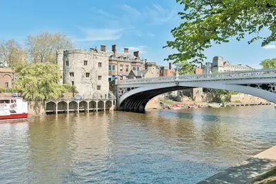 Image de 3 chambres à coucher à York