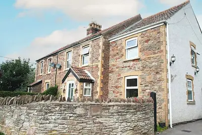 Image de 5 chambres à coucher à Yate