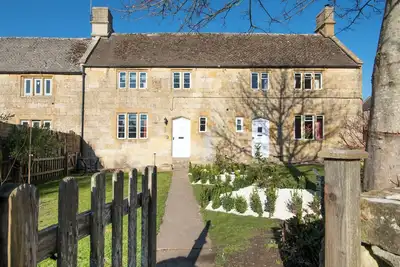 Image de 2 chambres à coucher à Near Cheltenham