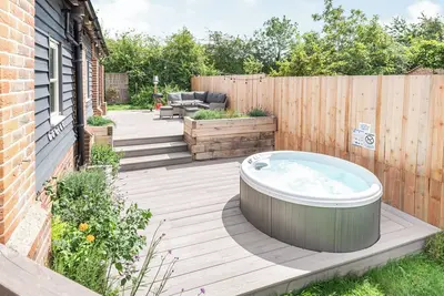 Image de Silhouette's Stable - Uk34102