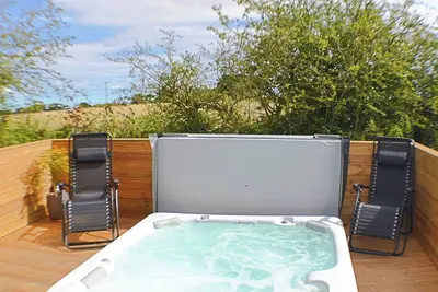 Image de 3 chambres à coucher à Felton