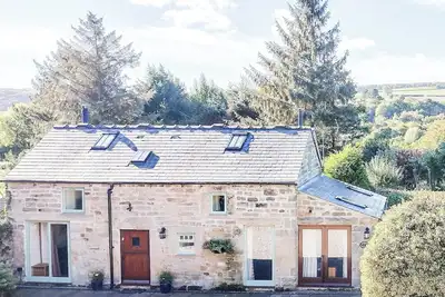 Image de 2 chambres à coucher à Ashover