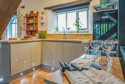 Image de 3 chambres à coucher à Crackington Haven