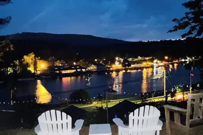 Image de Lake Winnipesaukee View and Access - Stones throw to Public Beach and Boat Ramp