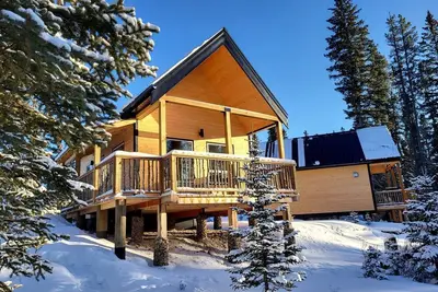 Image de Secluded Cabin Rental for Romantic Weekends Away in Nordegg, Alberta
