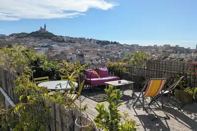 Image de Duplex avec très grande terrasse, un vol au-dessus de la ville!