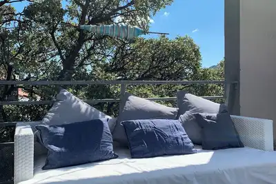 Image de Villa d’exception /piscine / parking