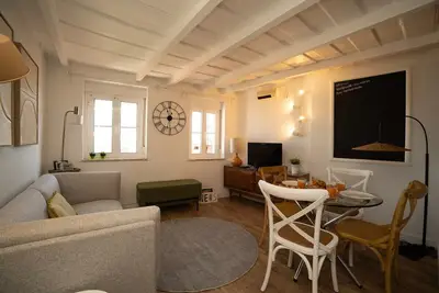 Image de Alfama Retreat Steps from Santa Luzia Viewpoint