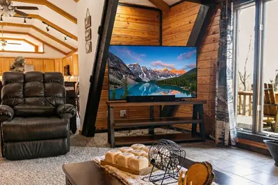 Image de White River Escape with Bbq & Private Backyard