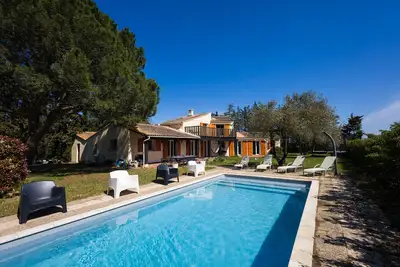 Image de Bastide des vignes, picine privée et calme au domaine