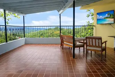 Image de Peaceful Morovis Retreat – Private Terrace with Scenic Views