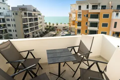 Image de Sea View-Expansive Apartment by Tok