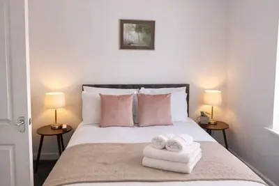 Image de Contractor's Hub-4br|2ba|Free Parking