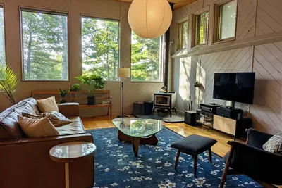 Image de Birch View Studio - A spacious and refined woodland retreat with sauna & hot tub