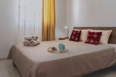 Image de The Little Green House Two-Bedroom Apt in Kremasti
