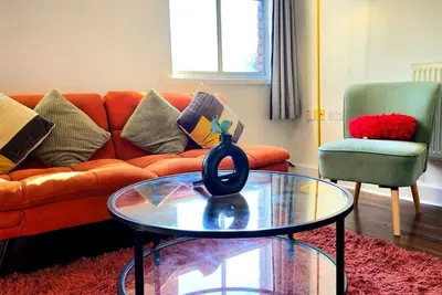 Image de Modern 2br City Center Apt |Work & Family|Parking