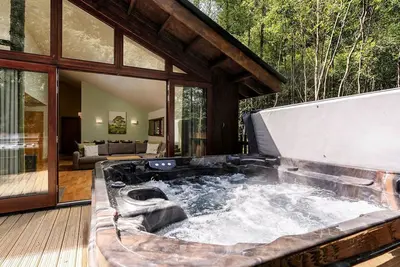 Image de Strathyre Golden Oak Treehouse, Callander