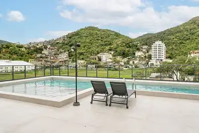 Image de Rooftop Pool | 400mb | #Sg06