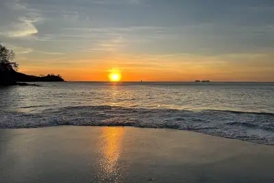 Image de Enjoy paradise with a stunning ocean view and walk to two amazing beaches