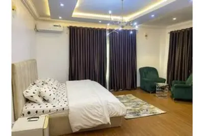 Image de Lovely & tranquil 3-bedroom, 2 living rooms house with 24/7 Solar and Grid.