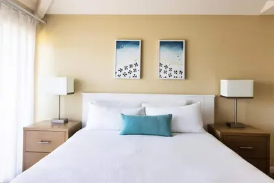 Image de Garden View Suite | Private Beach Access via Shuttle, Playground & Onsite Pool