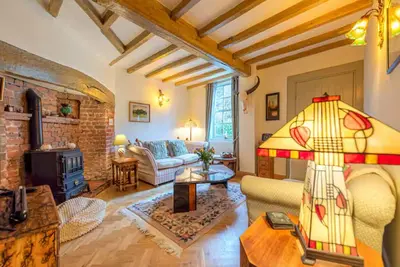 Image de Holly Cottage - Charming Retreat in Coalbrookdale - Pass the Keys