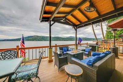 Image de Hike, Fish & Unwind: Cocolalla Lake Home w/ Dock!