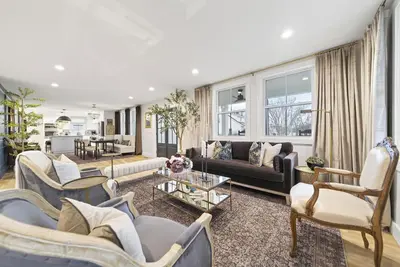 Image de Luxury Franklin Retreat • Walk to Downtown • Front Porch