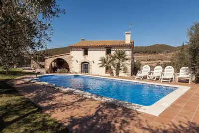 Image de Country house between vineyards with a pool 20 minutes drive from the beach!