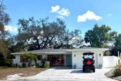 Edgewater Escape- Baseball Honeymoon Is Clearwater