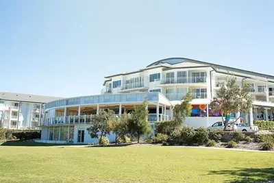 Image de The Pool Resort Kingscliff - One Bedroom (4104) with ocean views - Holiday Management Co.