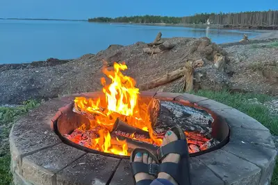 Image de Beachfront Cottage -let the Bay of Chaleur be your backyard!