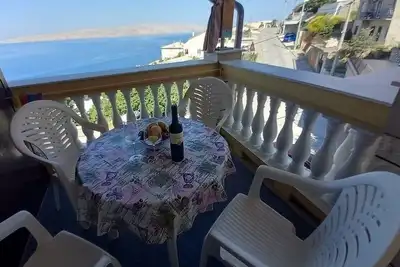 Image de Appartement d'une chambre avec la terrasse et la vue sur le mer Senj (A-25225-a)